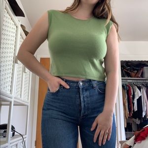 Green sleeveless cashmere crop top